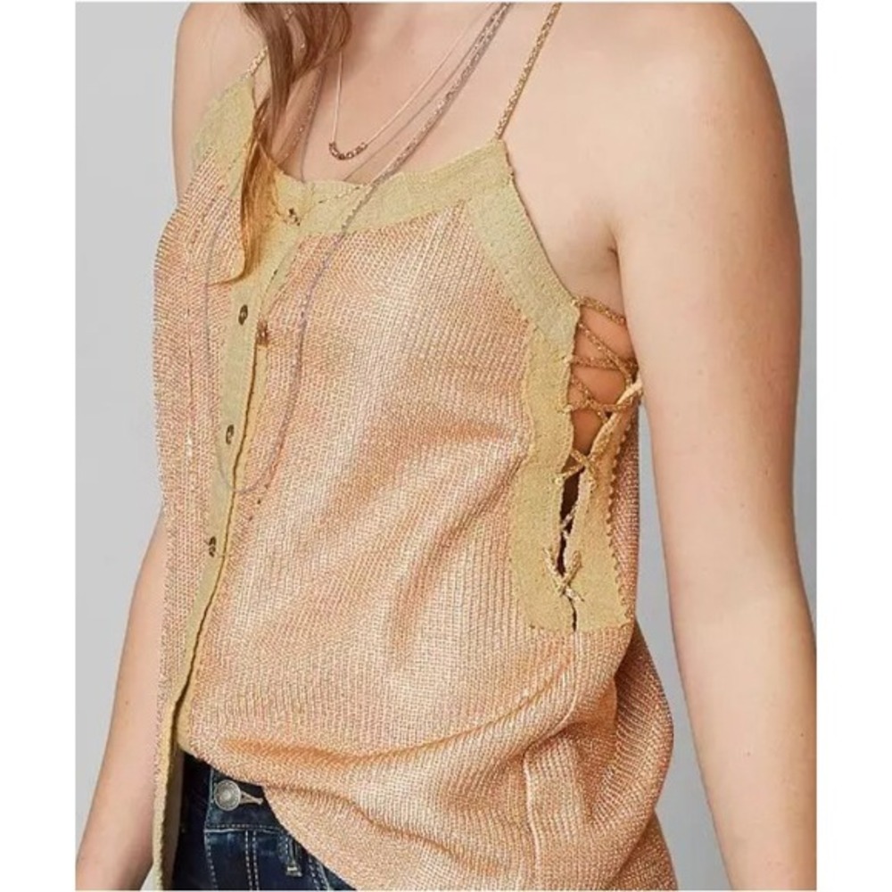 Gimmicks by BKE Rose Gold‎ Metallic Knit Crochet Lace Up Tank Top Large